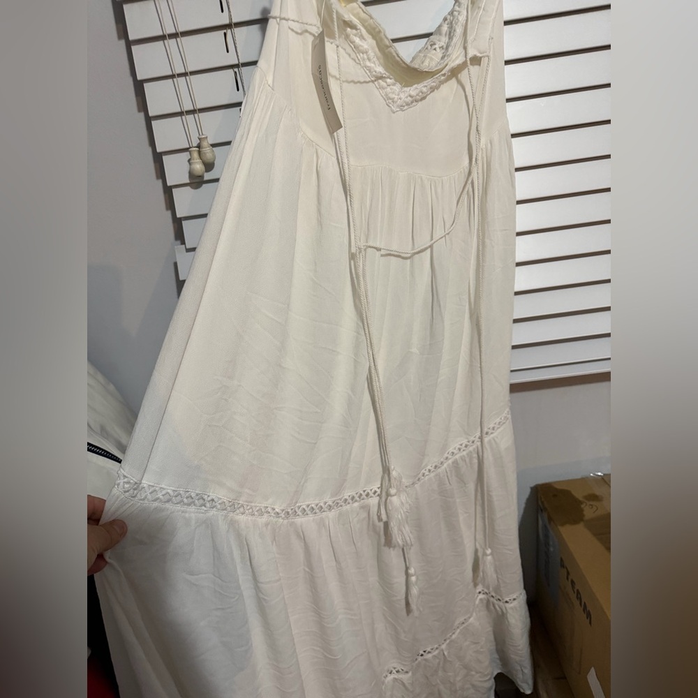Francesca's Collections White Lace Detail Dress